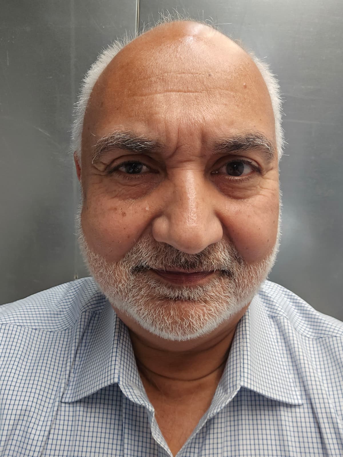 Headshot of Depinder Grewal